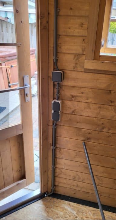 Project image-384x725.jpg uitgevoerd door De Elektricien